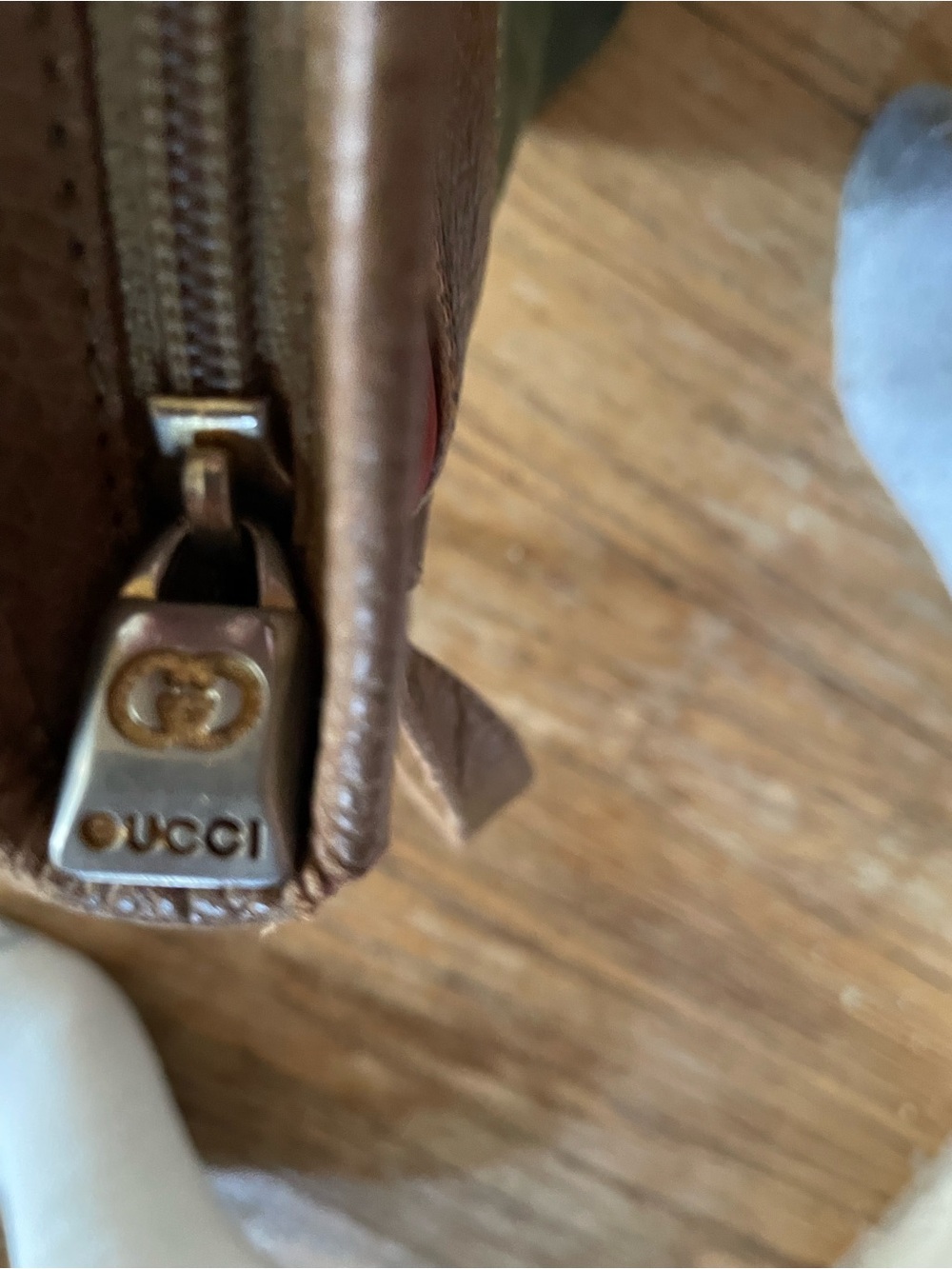 Gucci Tricolor Leather Crossbody in Green, Tan & Burgundy - Picture 4 of 12